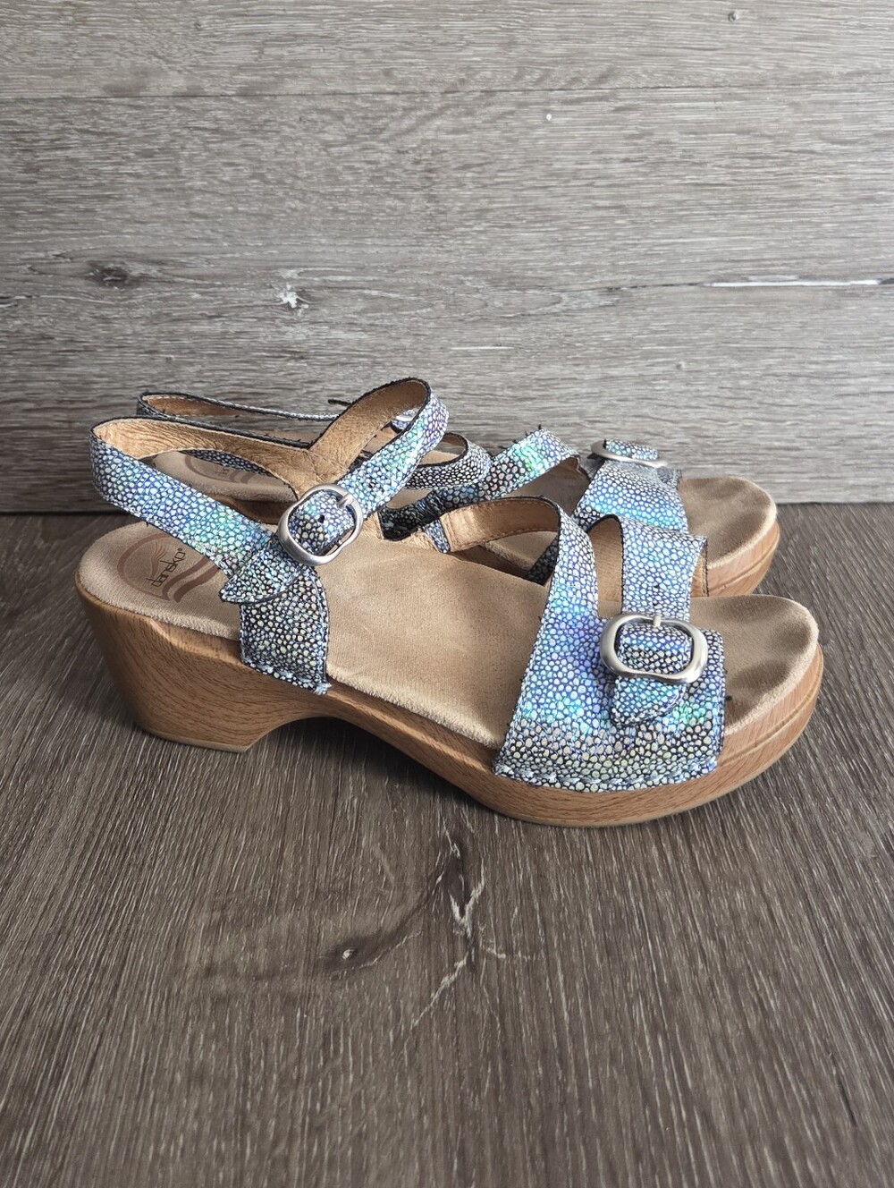 Dansko Sophie Iridescent Blue Shagreen Wedge Sandals Size 7.5-8